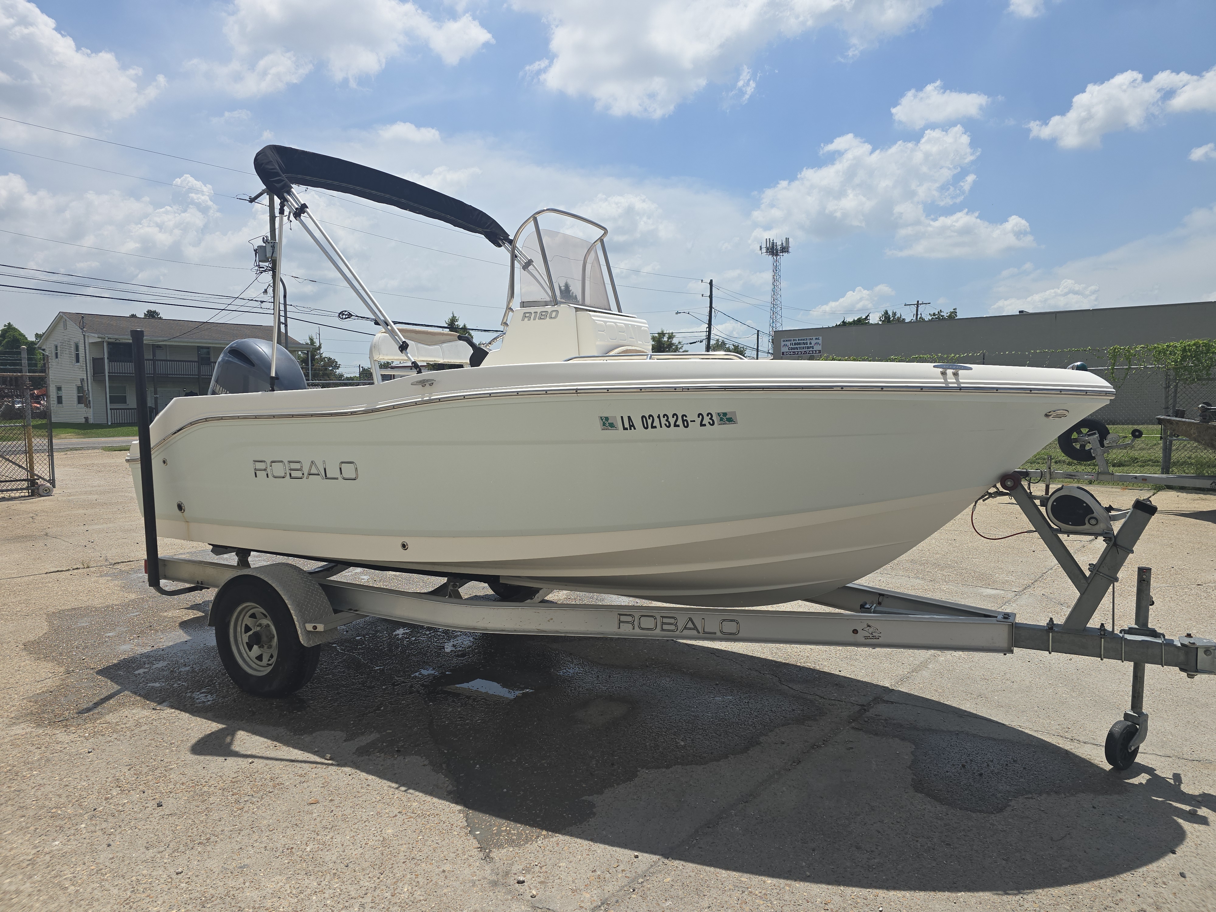 2020 Robalo Center Console Boat