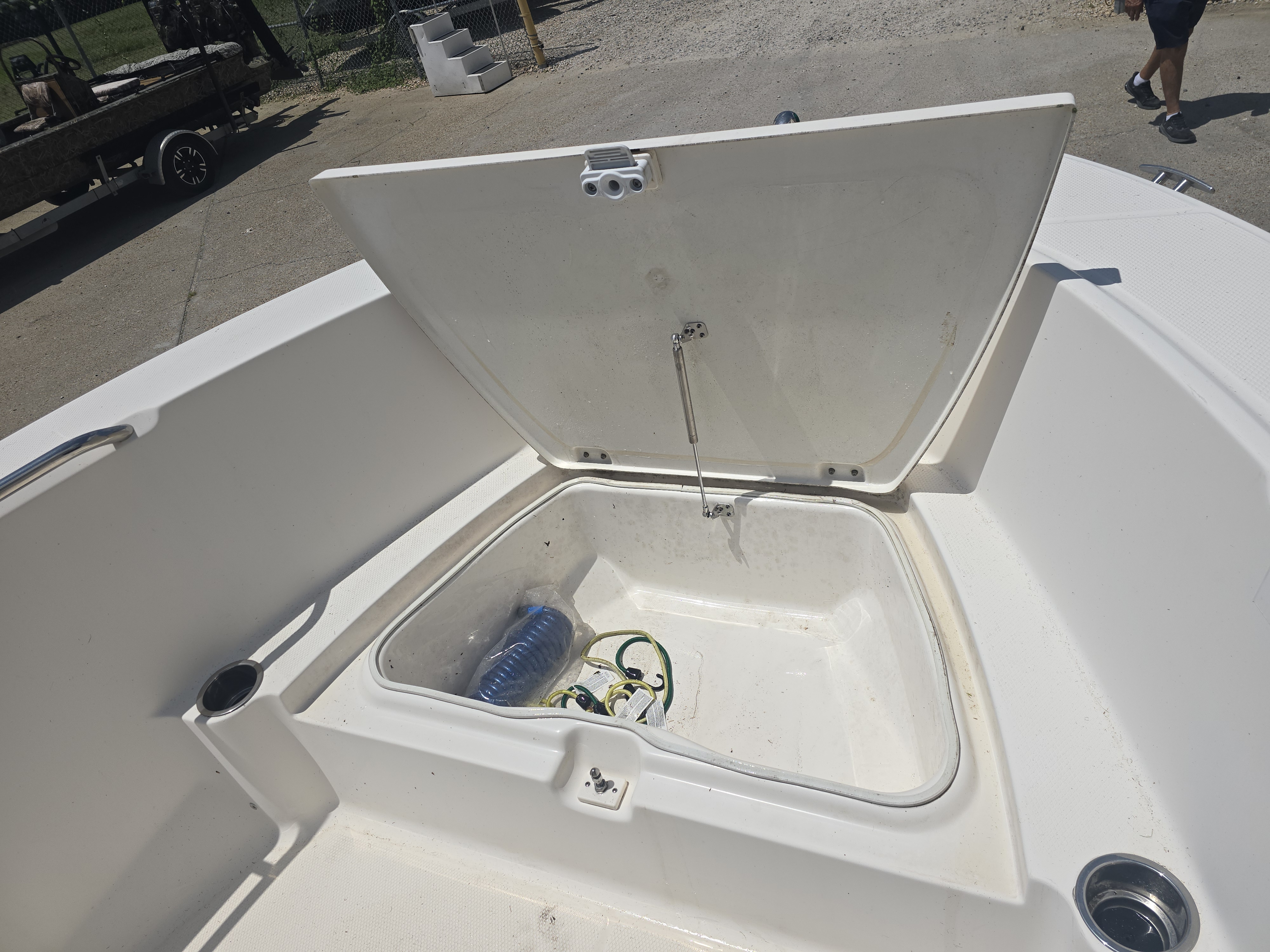 2020 Robalo Center Console Boat