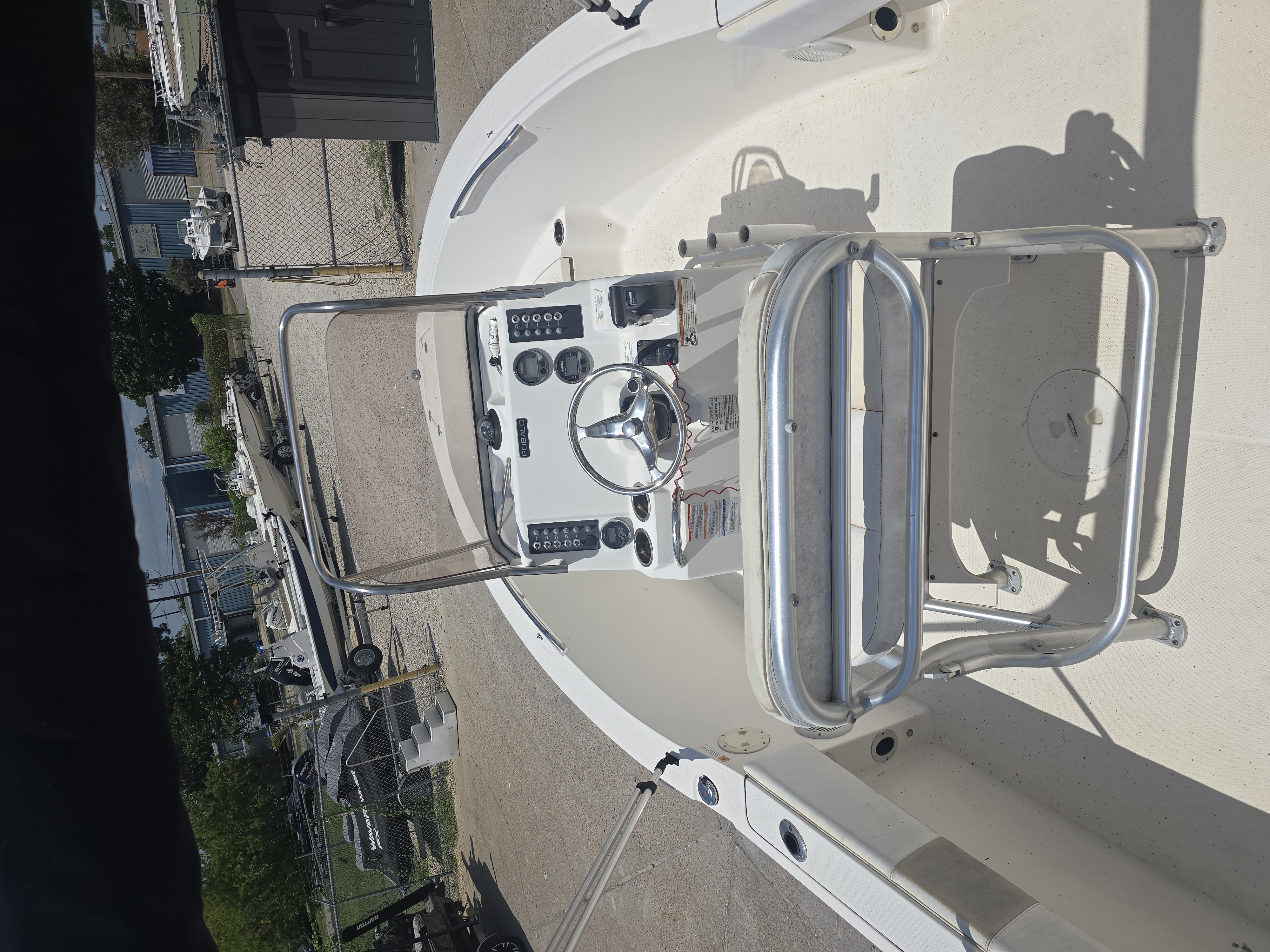 2020 Robalo Center Console Boat