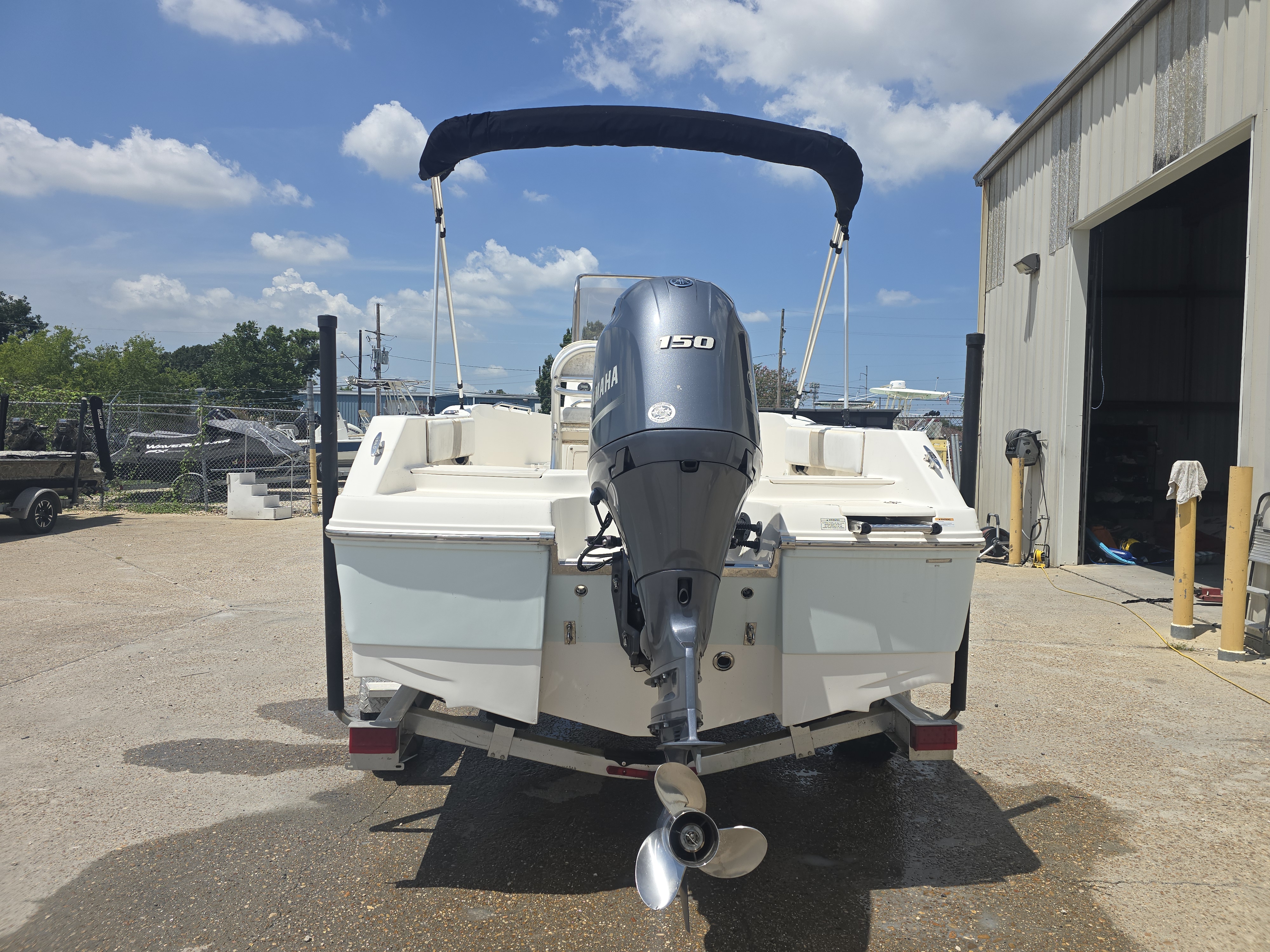 2020 Robalo Center Console Boat