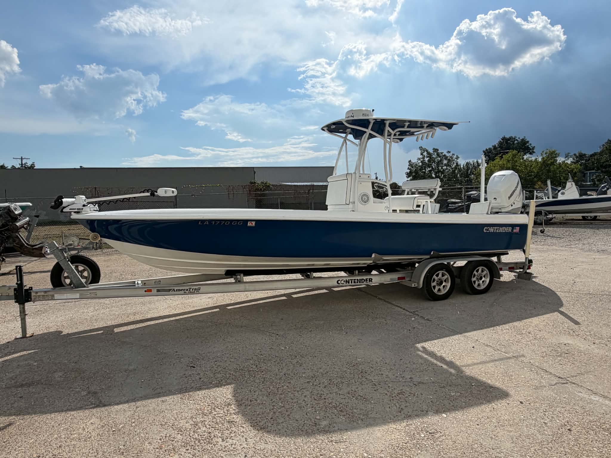 2016 Contender 25 Bay Bay Boats