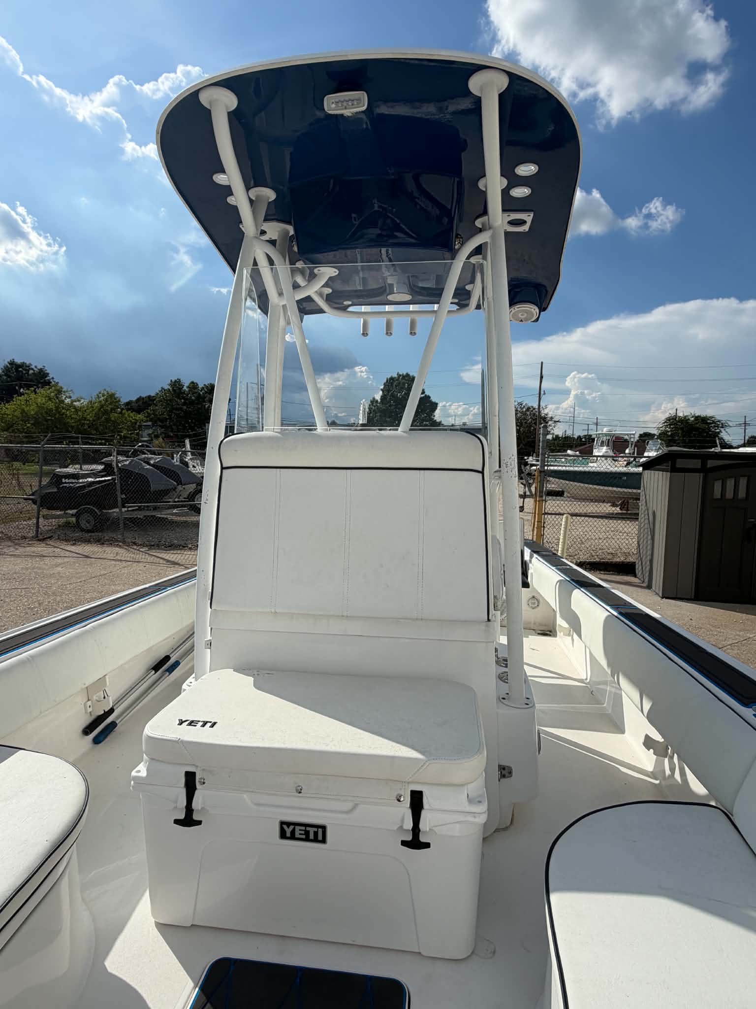 2016 Contender 25 Bay Bay Boats